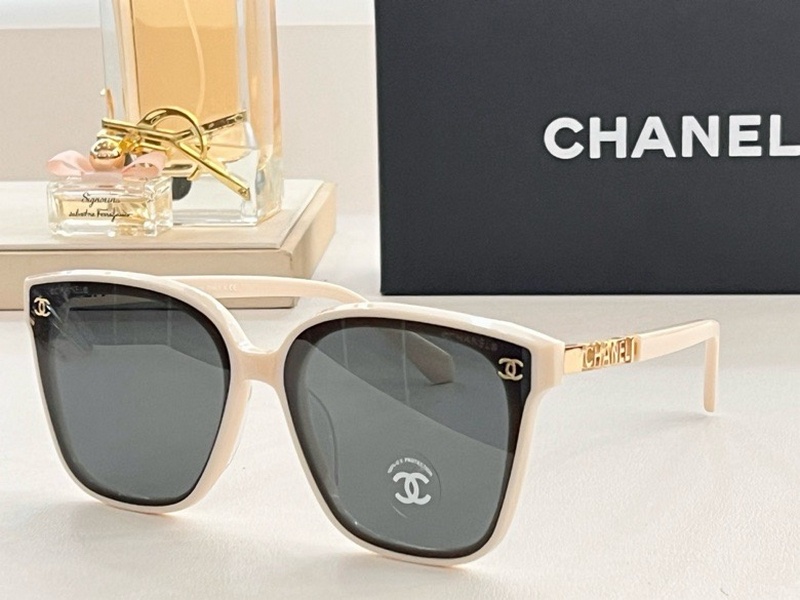 Chanel Sunglasses 271